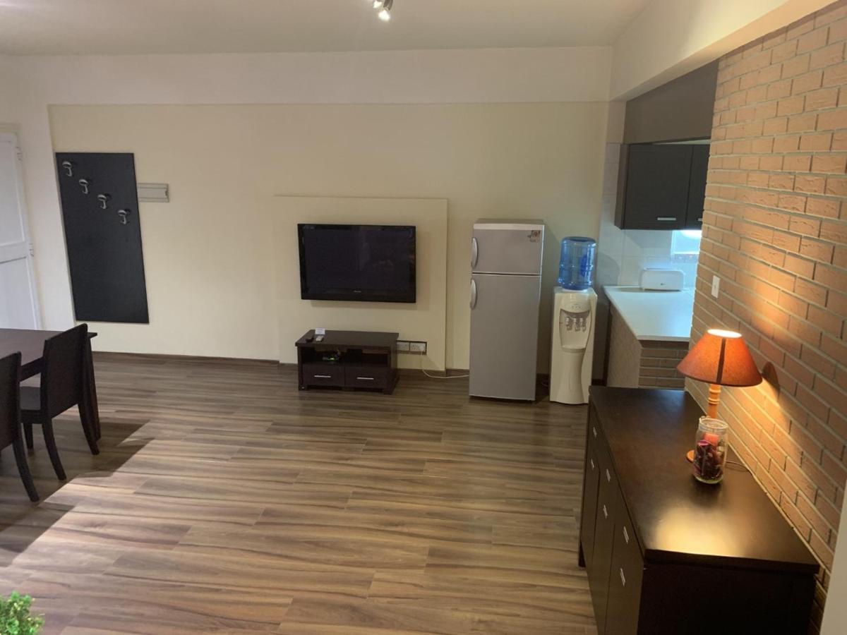 Appartamento Kika Court 2 Paralimni Esterno foto